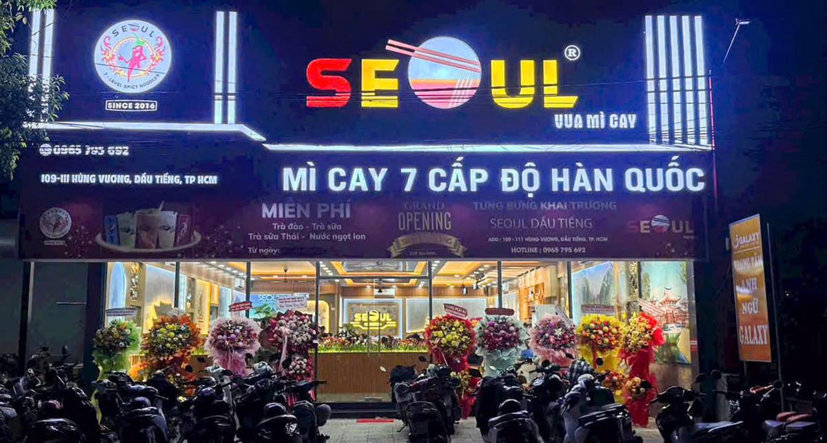 Biển hiệu quán Mì cay Seoul Dầu Tiếng